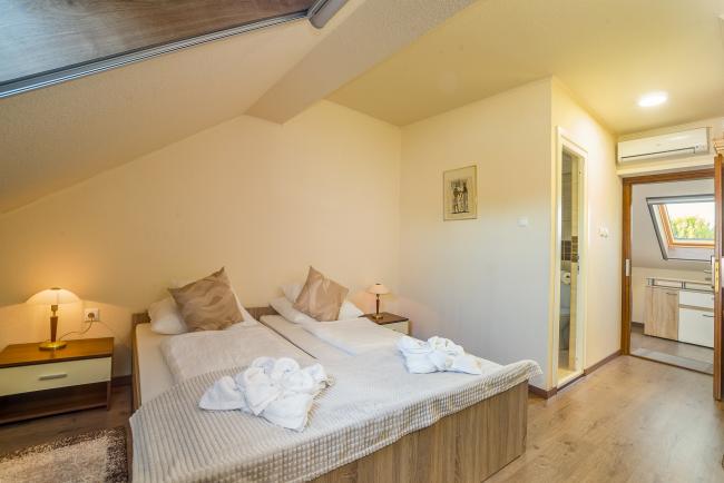 Tímár panzió ★★★★